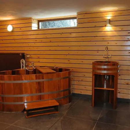 度假居 Traditional Chalet With Sauna, Hot Tub And Relaxation Area Close To La Roche Beffe